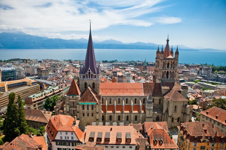 Cathédrale-Lausanne-768x512