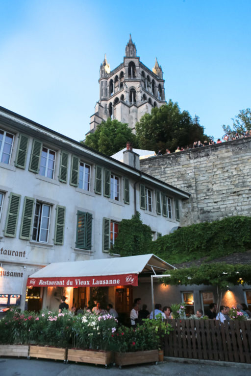 Le restaurant du Vieux Lausanne et sa terrasse